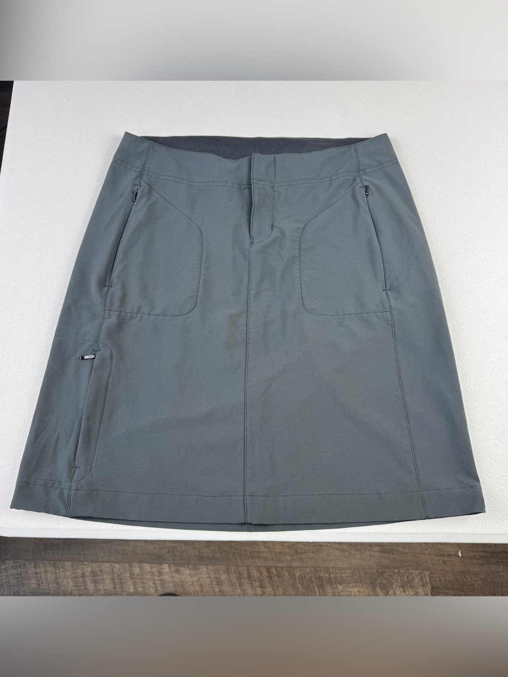 REI Skort Womens 2 Solid Gray Zip‎ Pockets Lightweight Stretch Drawstring